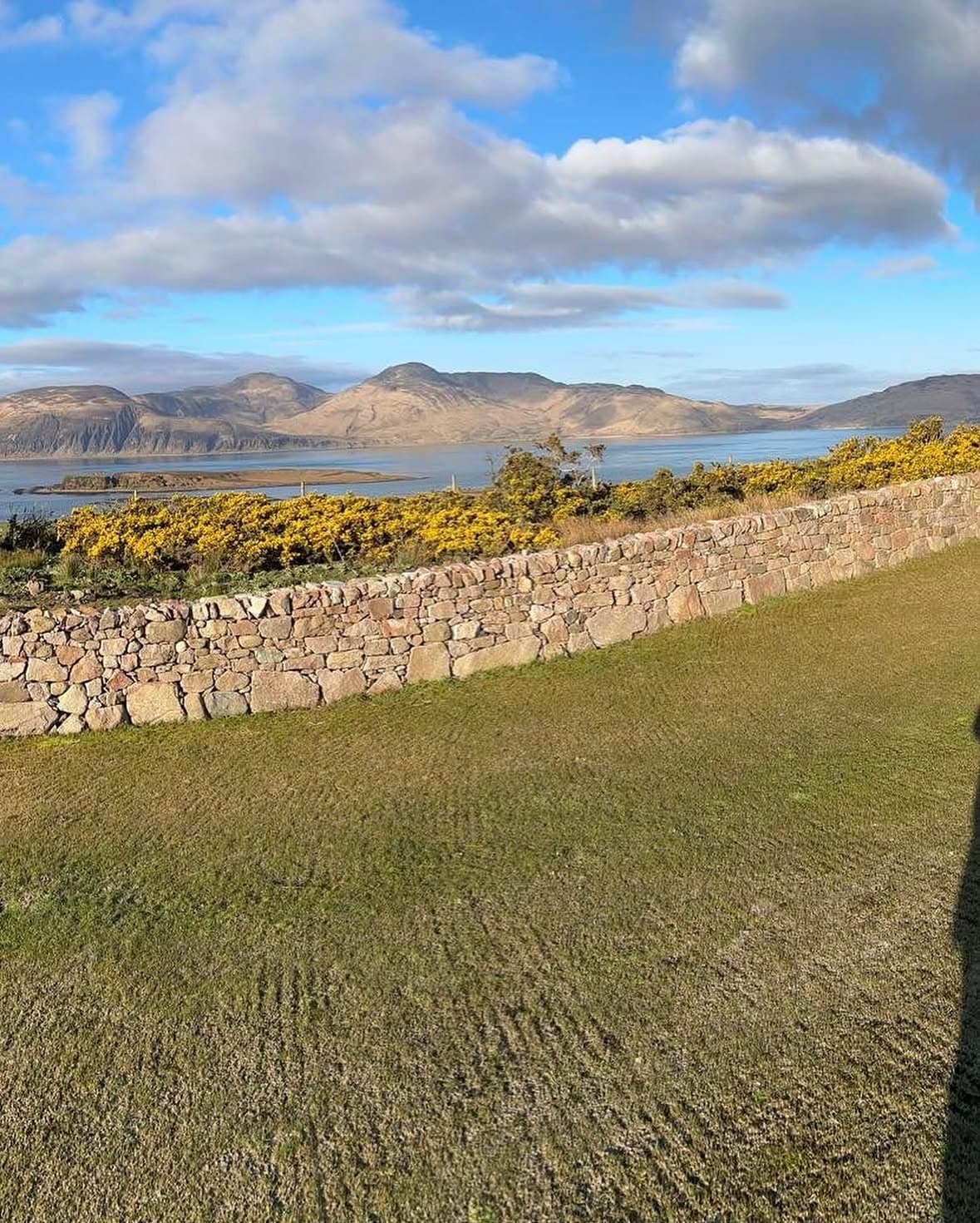 Ardfin dry stone wall image 3