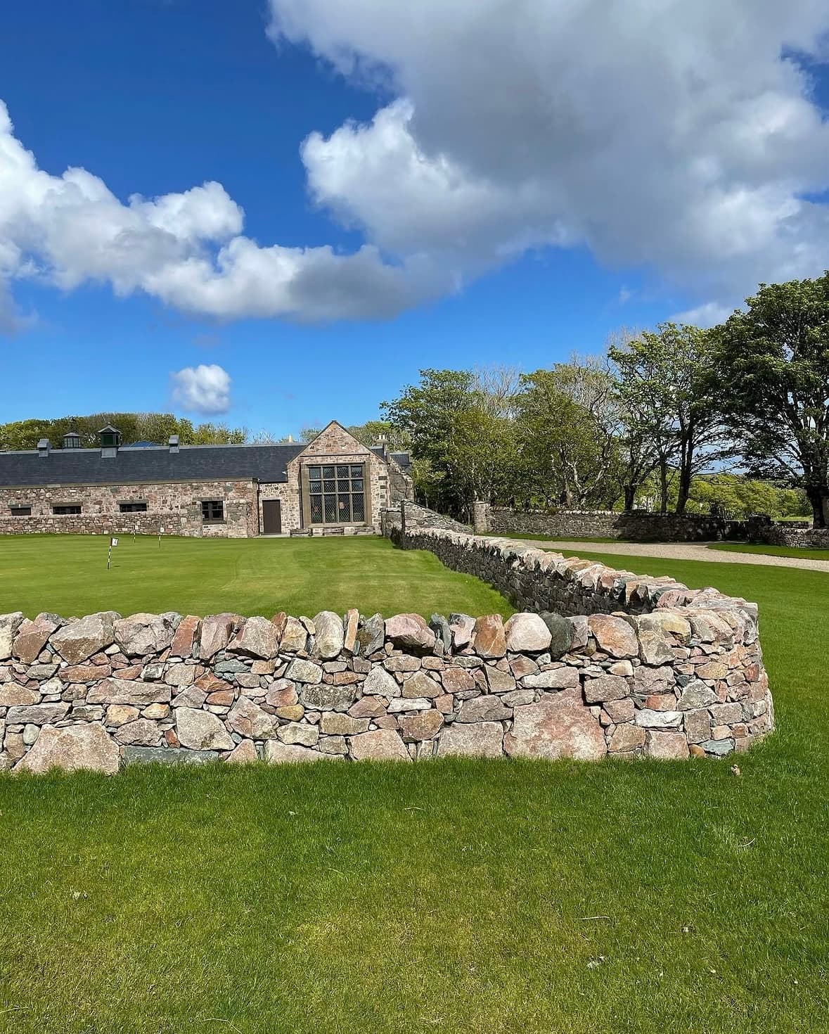 Putting green dry stone wall image 3